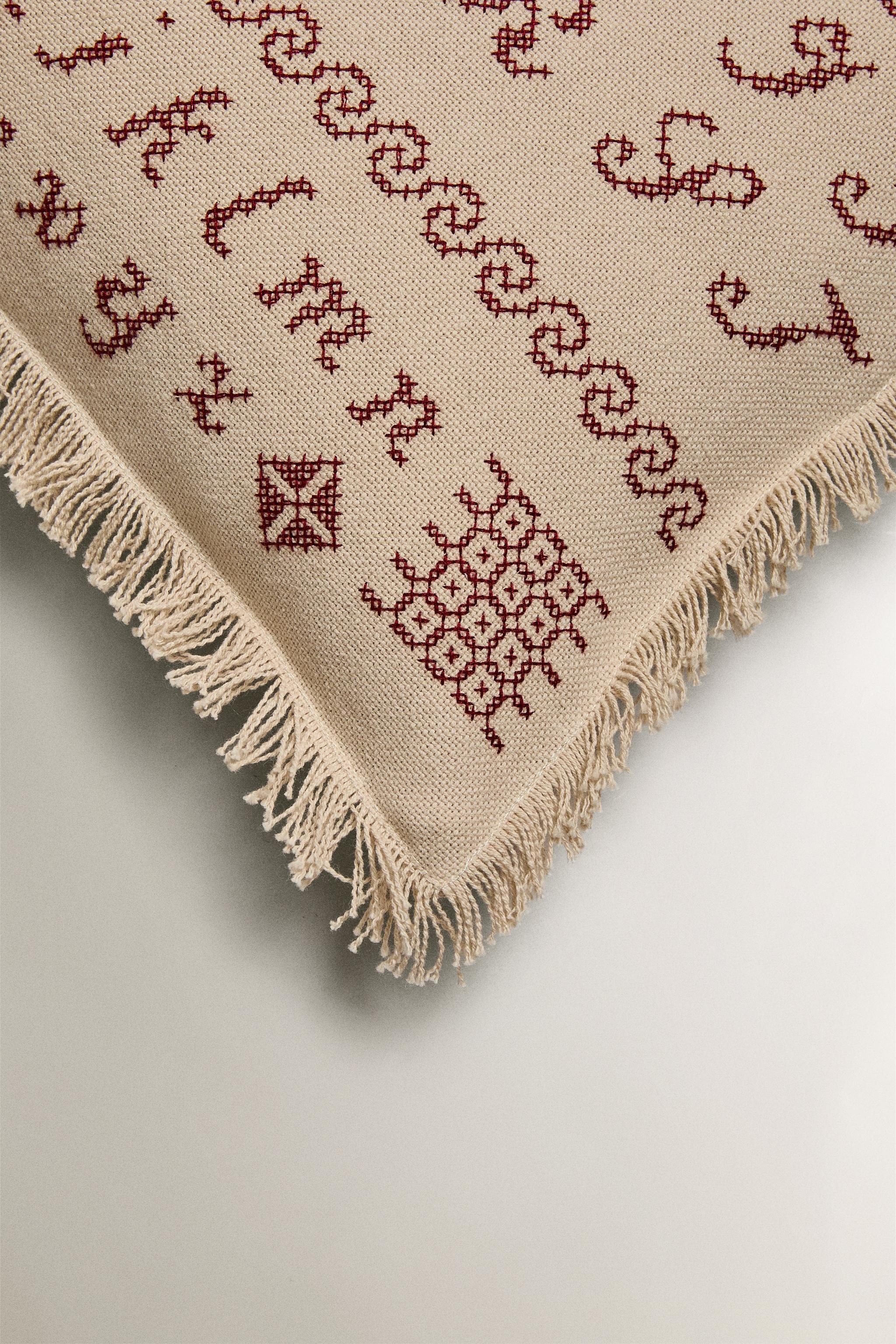 CHRISTMAS ALPHABET THROW PILLOW COVER